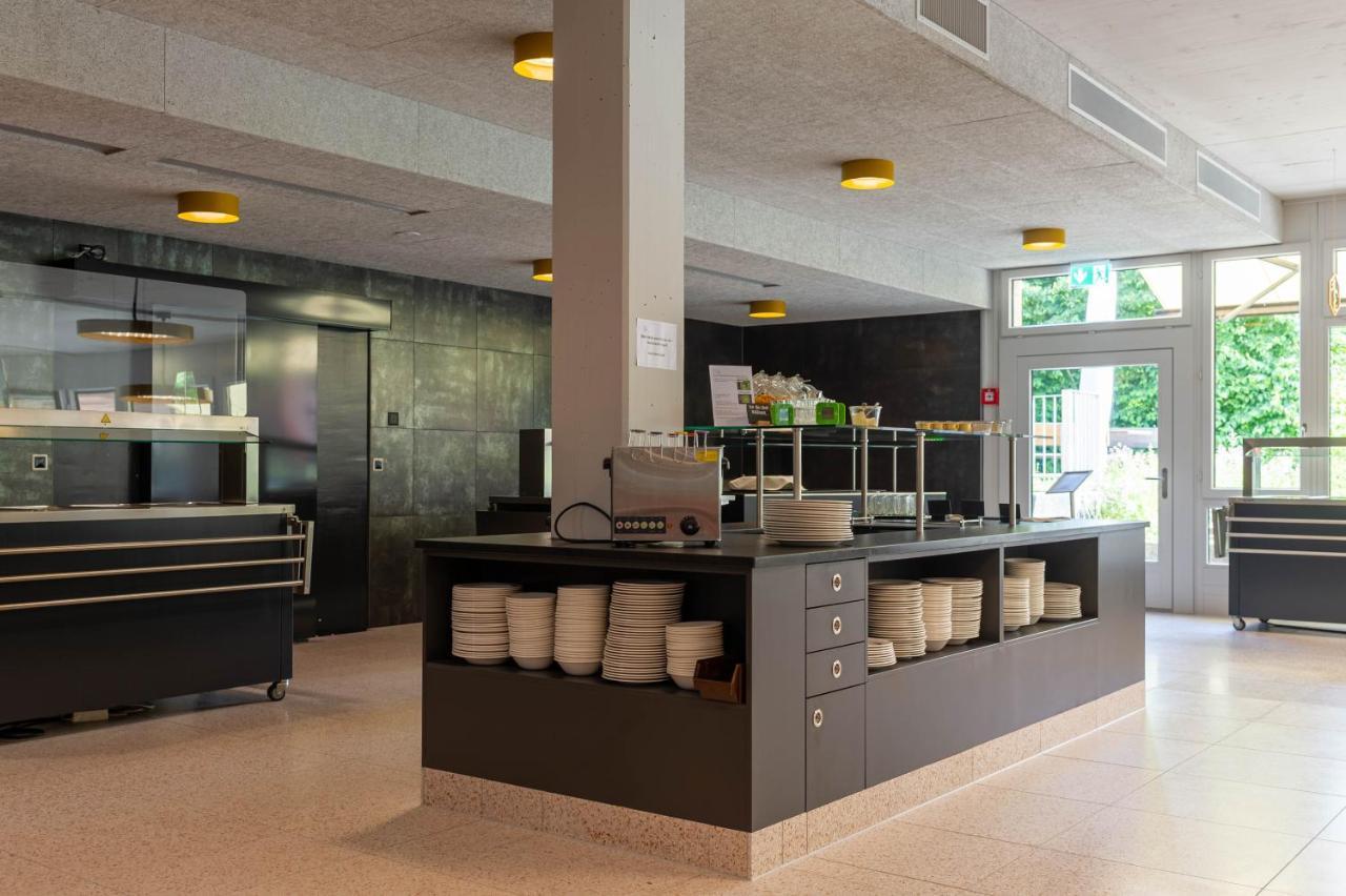 The Lab Capsule Hotel Thun Exterior photo